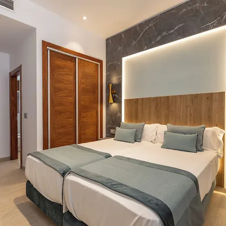 Bibo San Agustin Aparthotel 3*